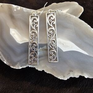💥4 for $25💥 Silvertone Drop Swirly Earrings